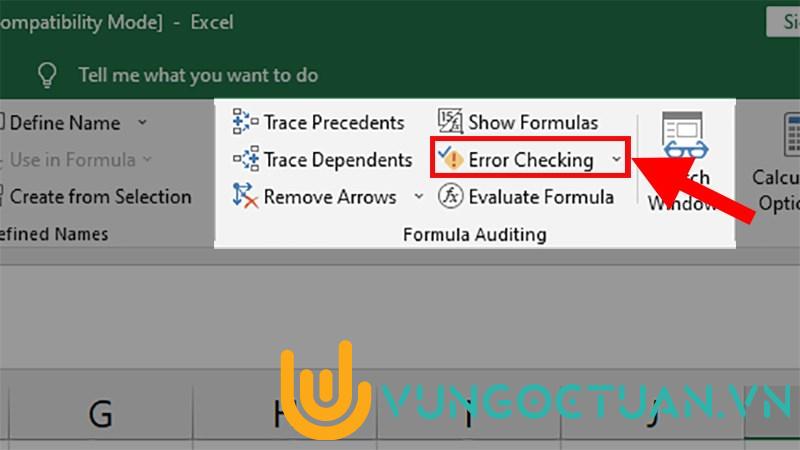 Đi đến phần Formula Auditing > Nhấn vào Error checking