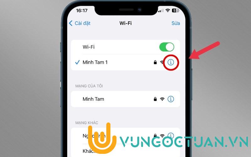 Chọn biểu tượng chữ “i”